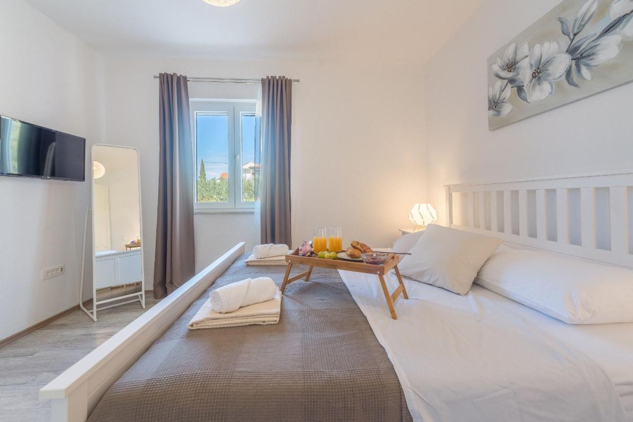 Villa Tara Zadarvillas Tinj Eksteriør billede